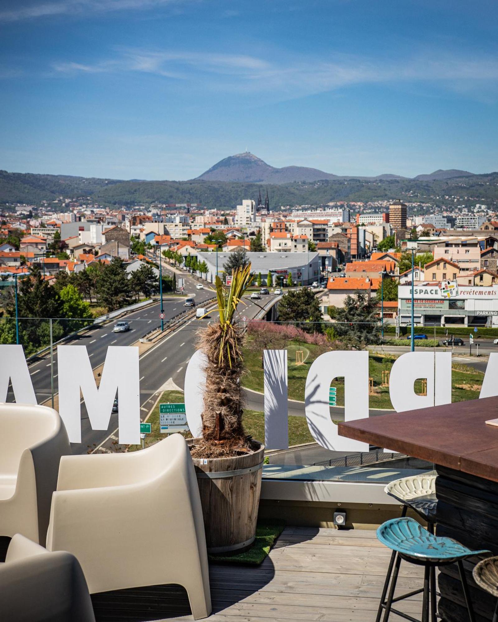 B&B Hotel Clermont-Ferrand A71-A75 La Meridienne エクステリア 写真
