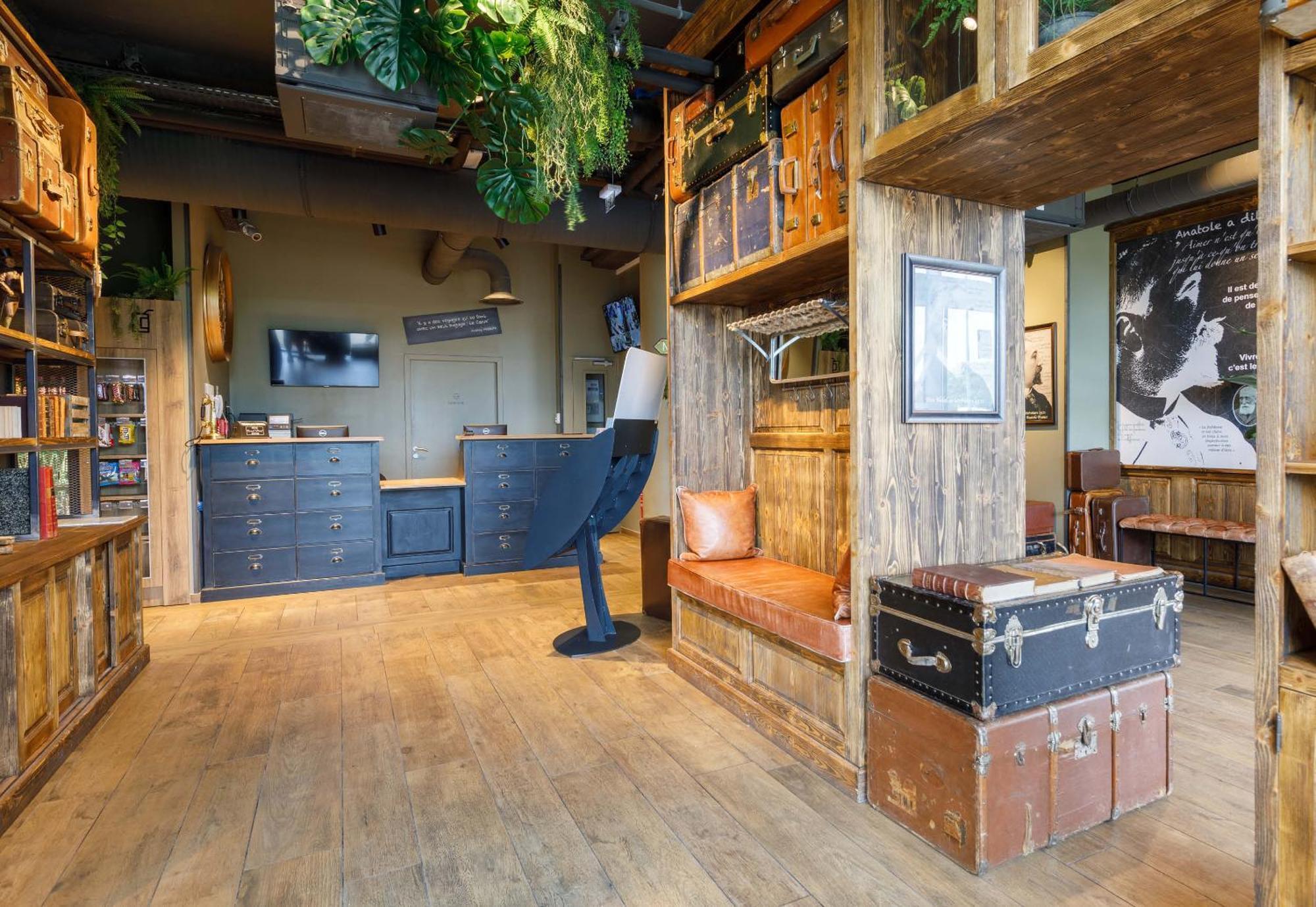 B&B Hotel Clermont-Ferrand A71-A75 La Meridienne エクステリア 写真